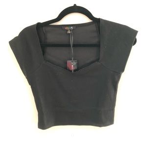 Dolls kill x Delia’s cropped black tee